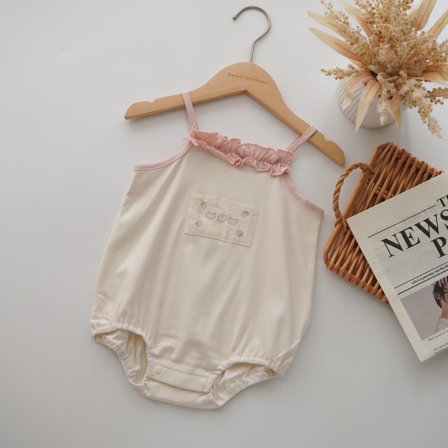 Casual Strawberry Details Romper