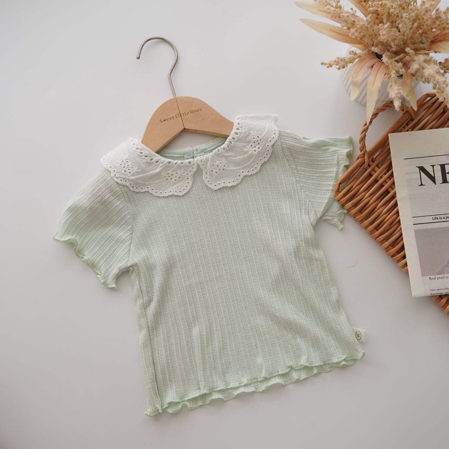 Pastel Collar Girl Shirt
