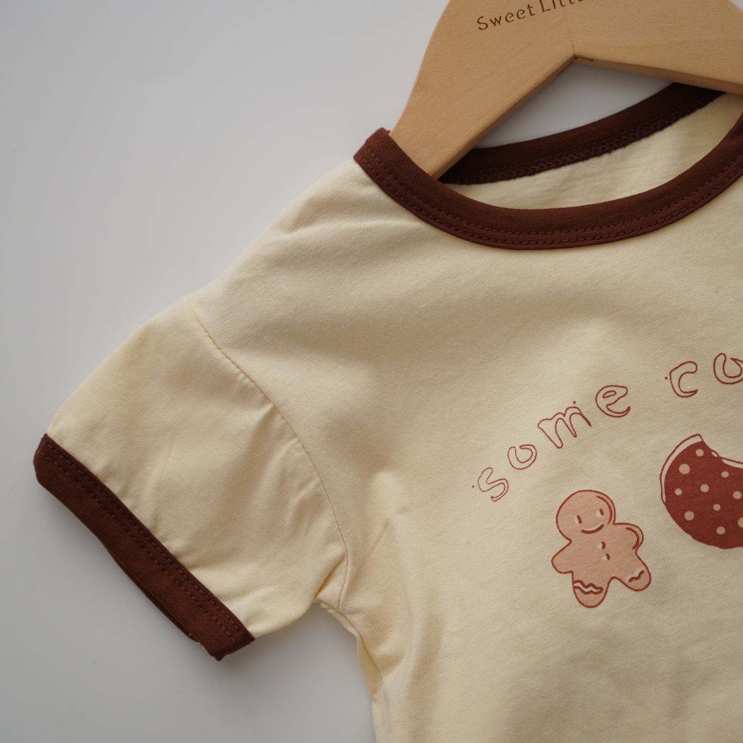 Cookies T-Shirt & Line Casual Pants Set