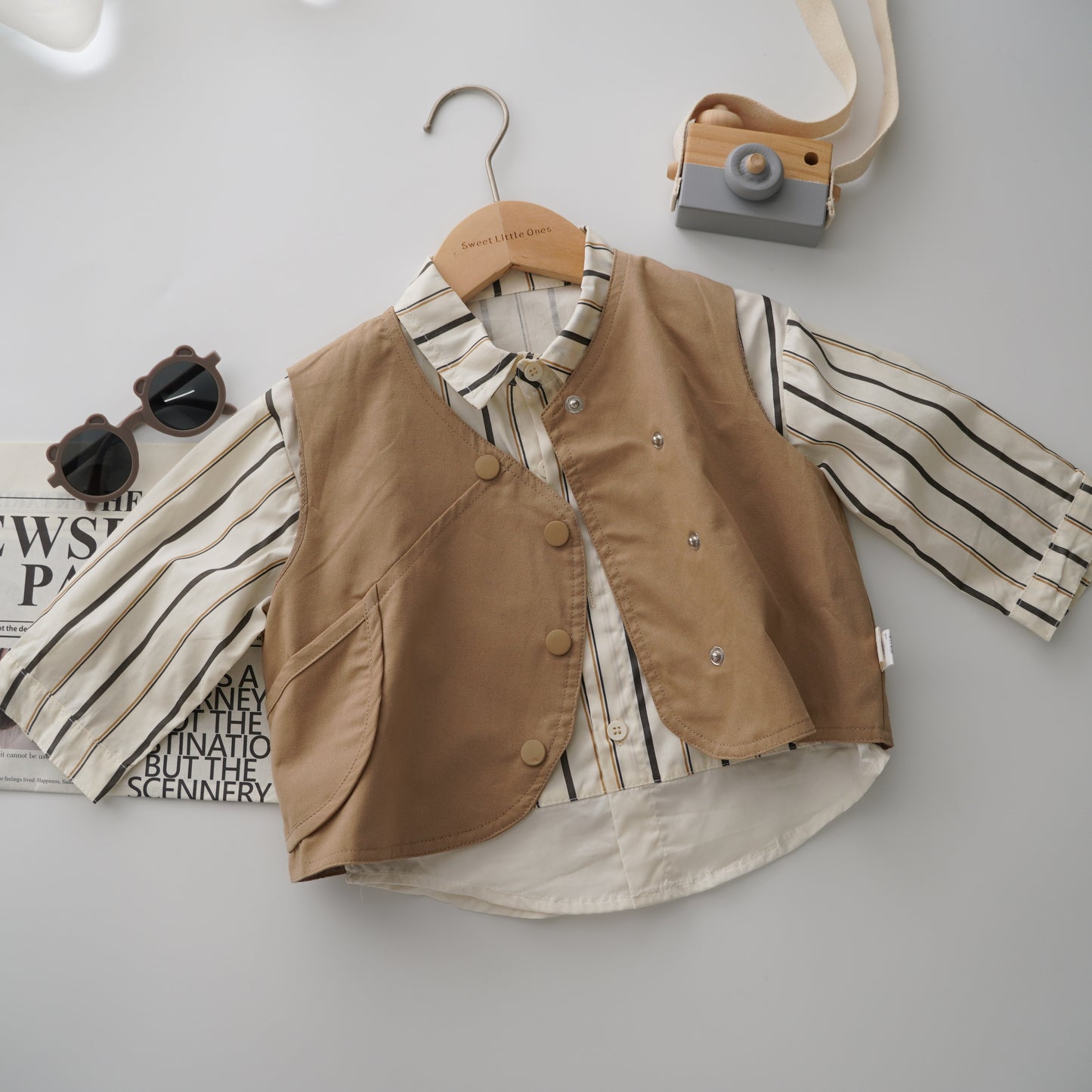 Modern Line Shirt & Vest & Casual Pants Set