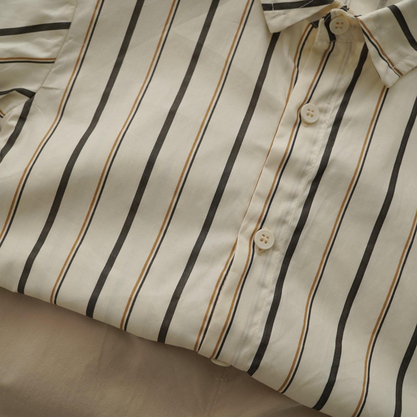 Modern Line Shirt & Vest & Casual Pants Set
