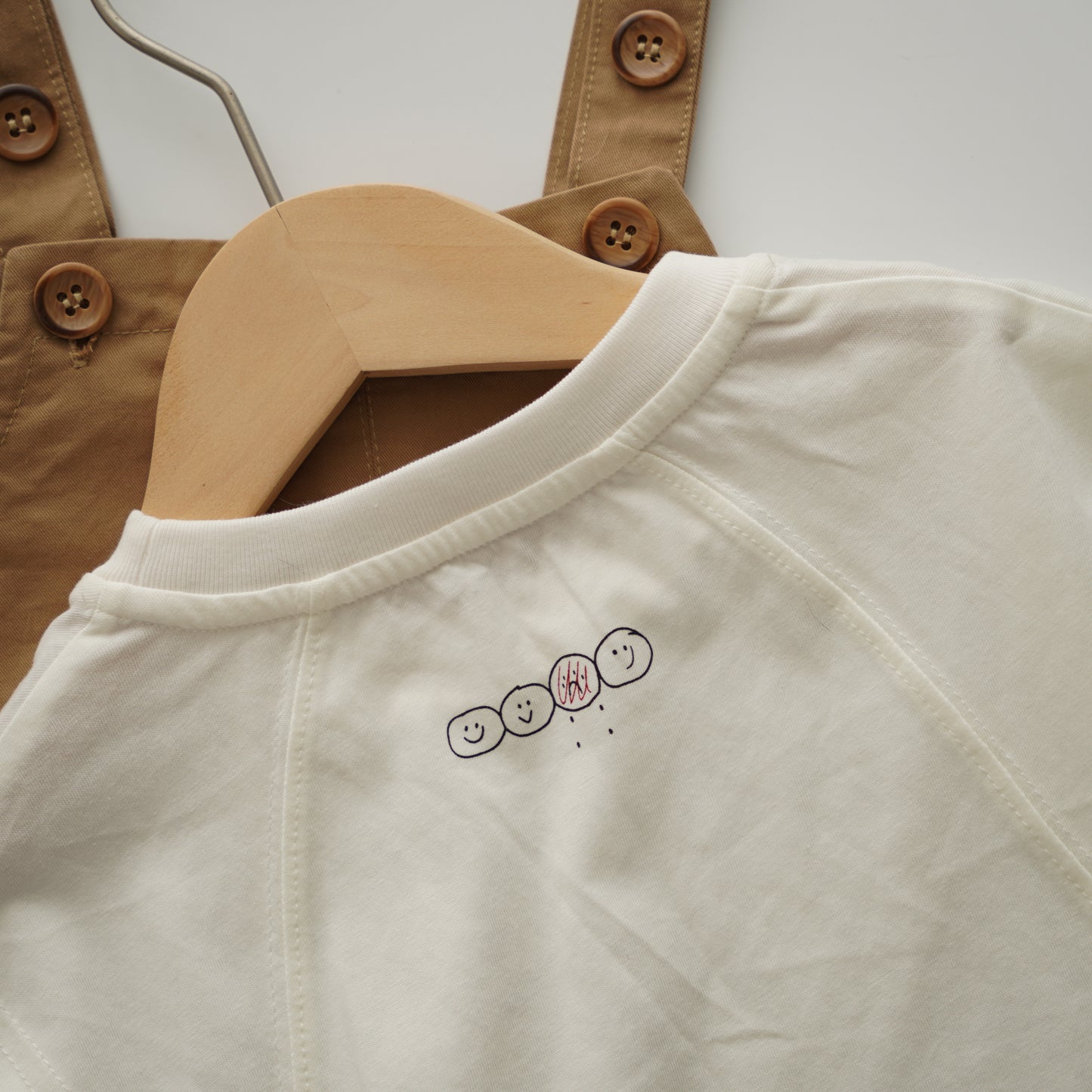 Happy Smile Shirt with Brown Sling Set (Size 73)