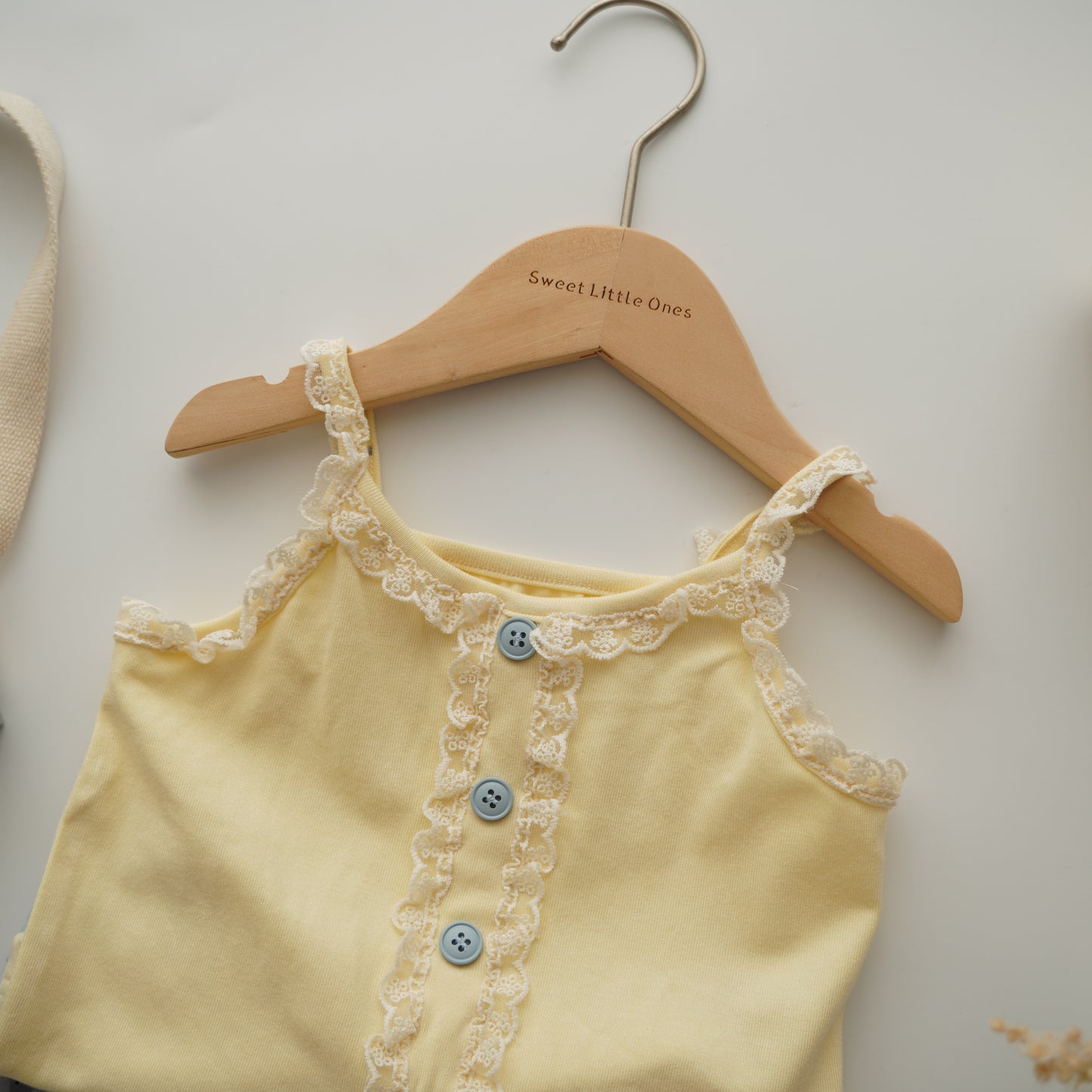 Sleeveless Yellow Top & Pants Set (Size 80)