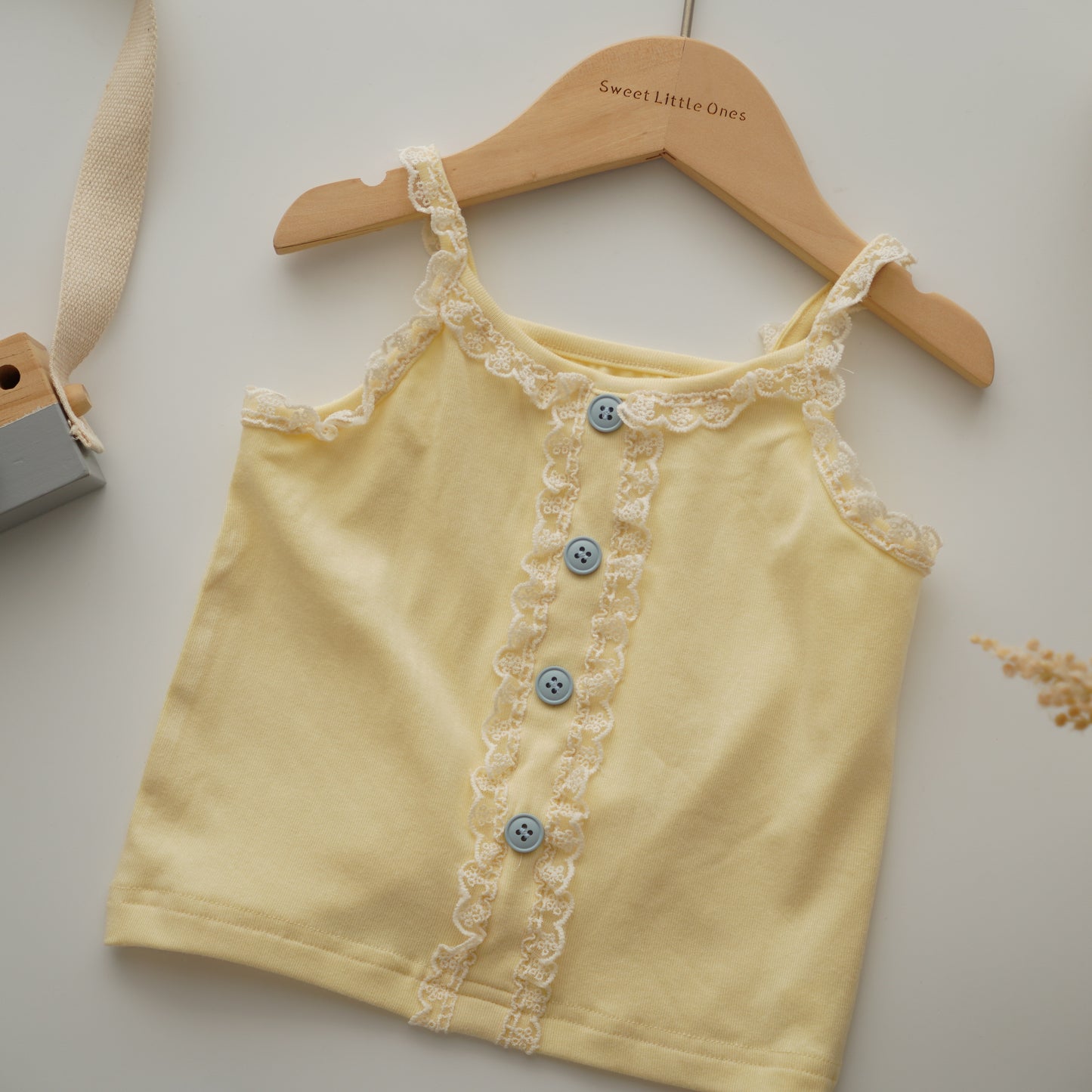 Sleeveless Yellow Top & Pants Set (Size 80)