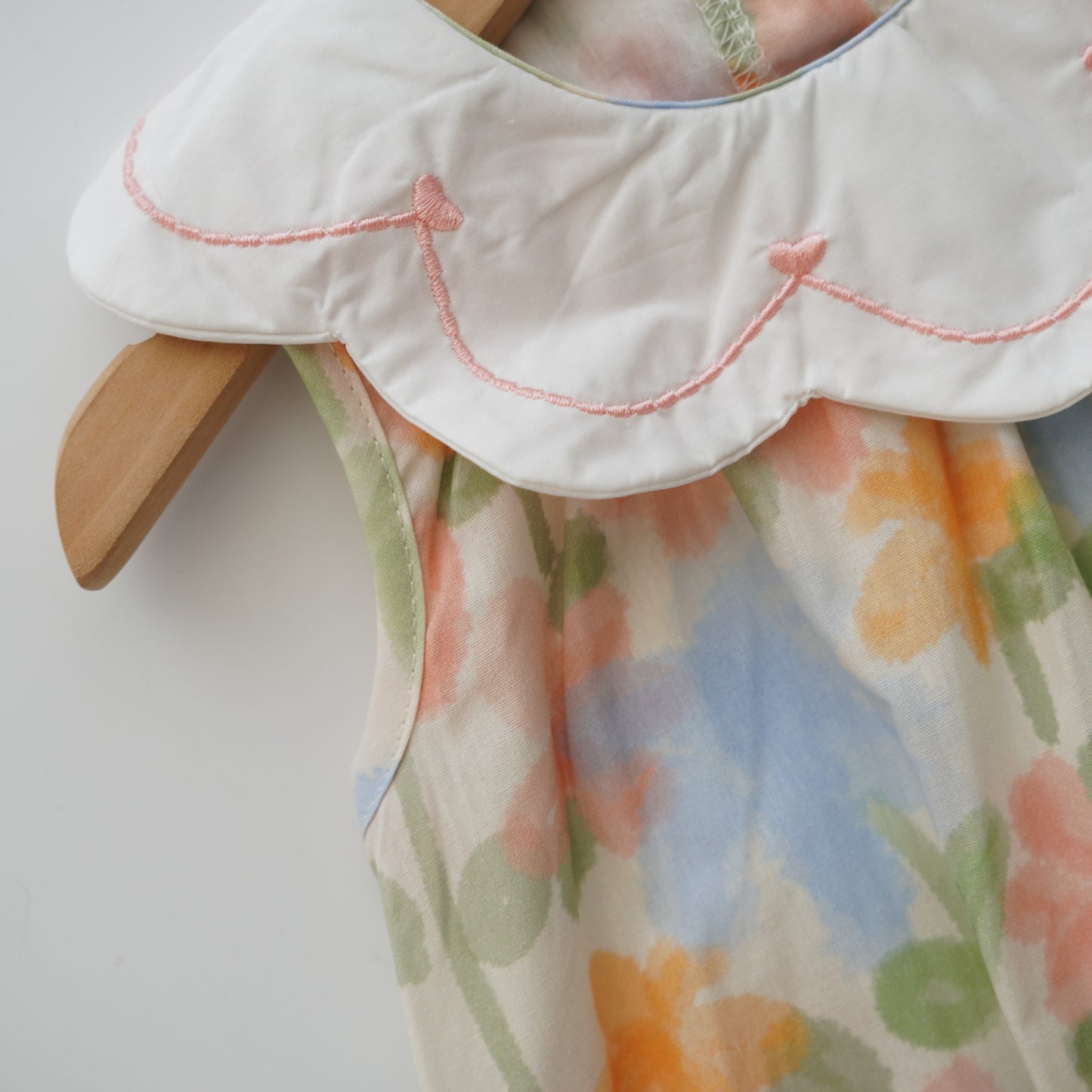 Color Painted Sleeveless Romper