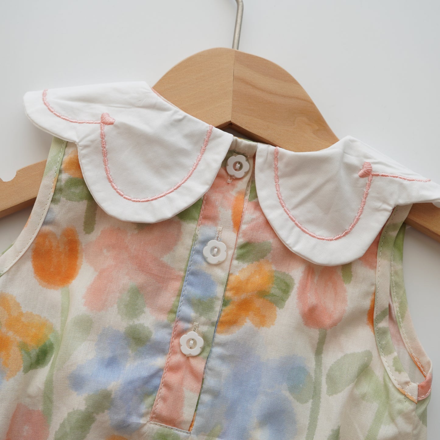 Color Painted Sleeveless Romper
