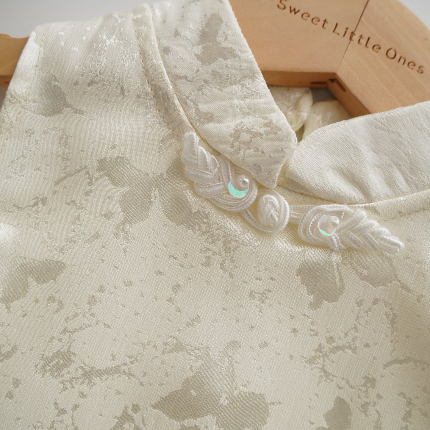 Elegant Plain Mesh Cheongsam