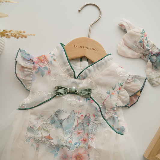 Chiffon Mesh Cheongsam in Green