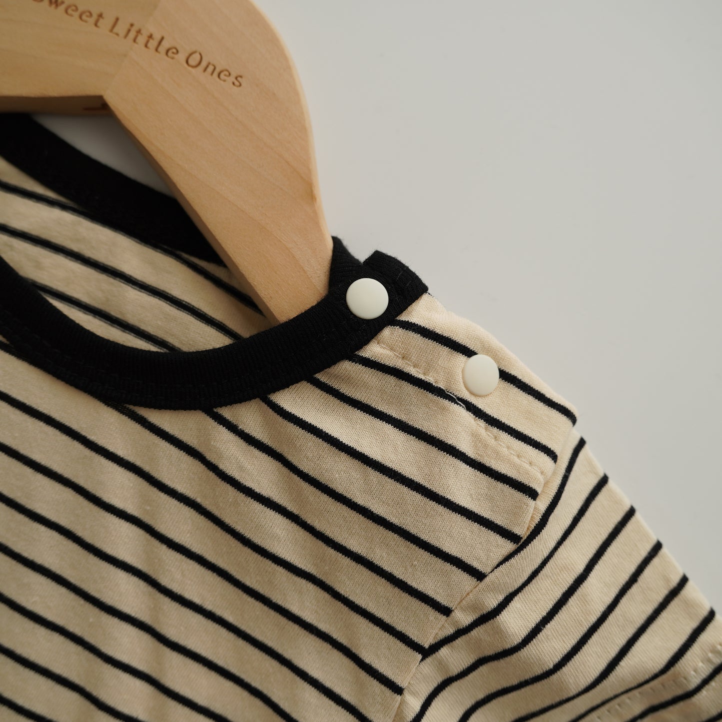 Line Shirt with Casual Sling Set