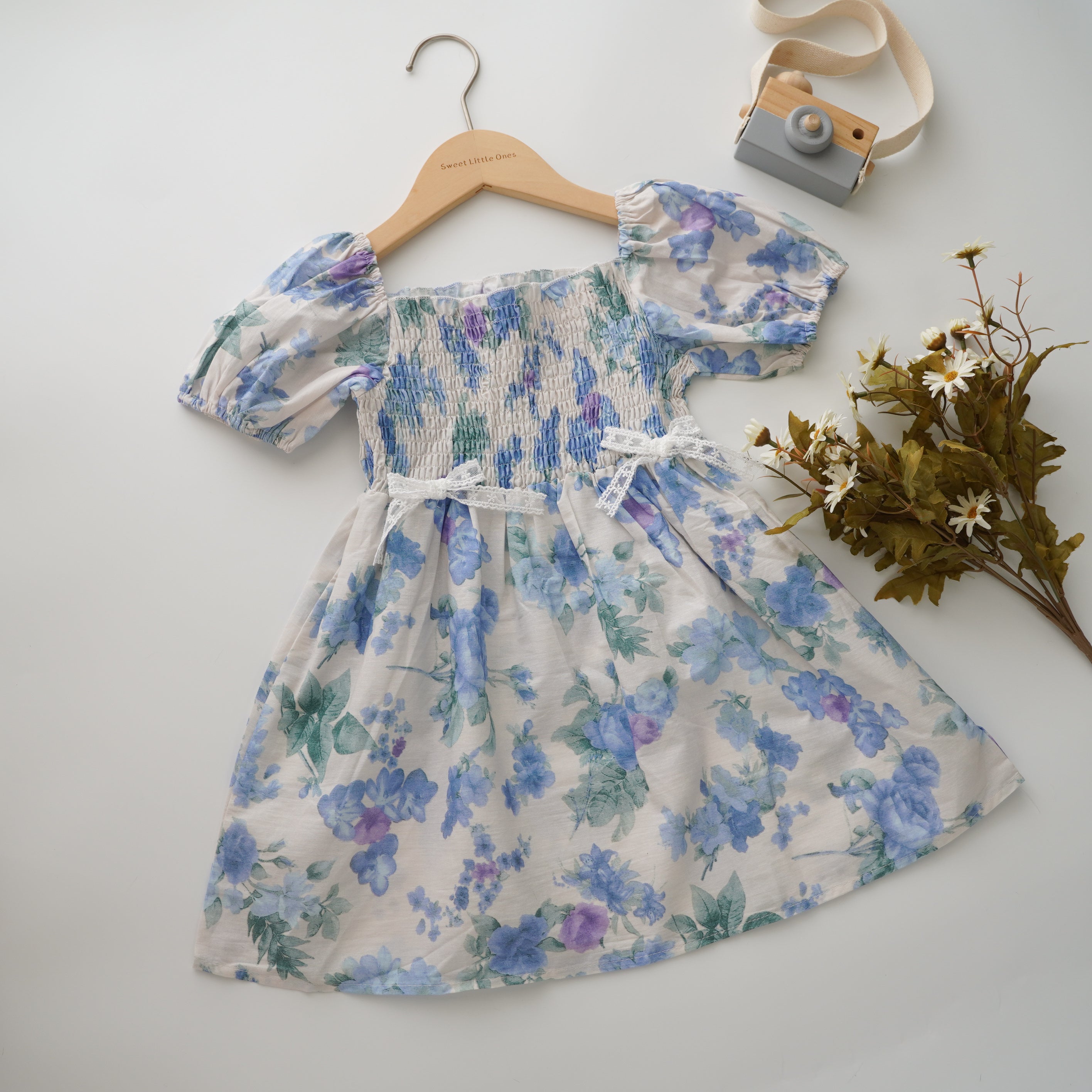 Blue Painted Puff Sleeves Dress (Size 130)