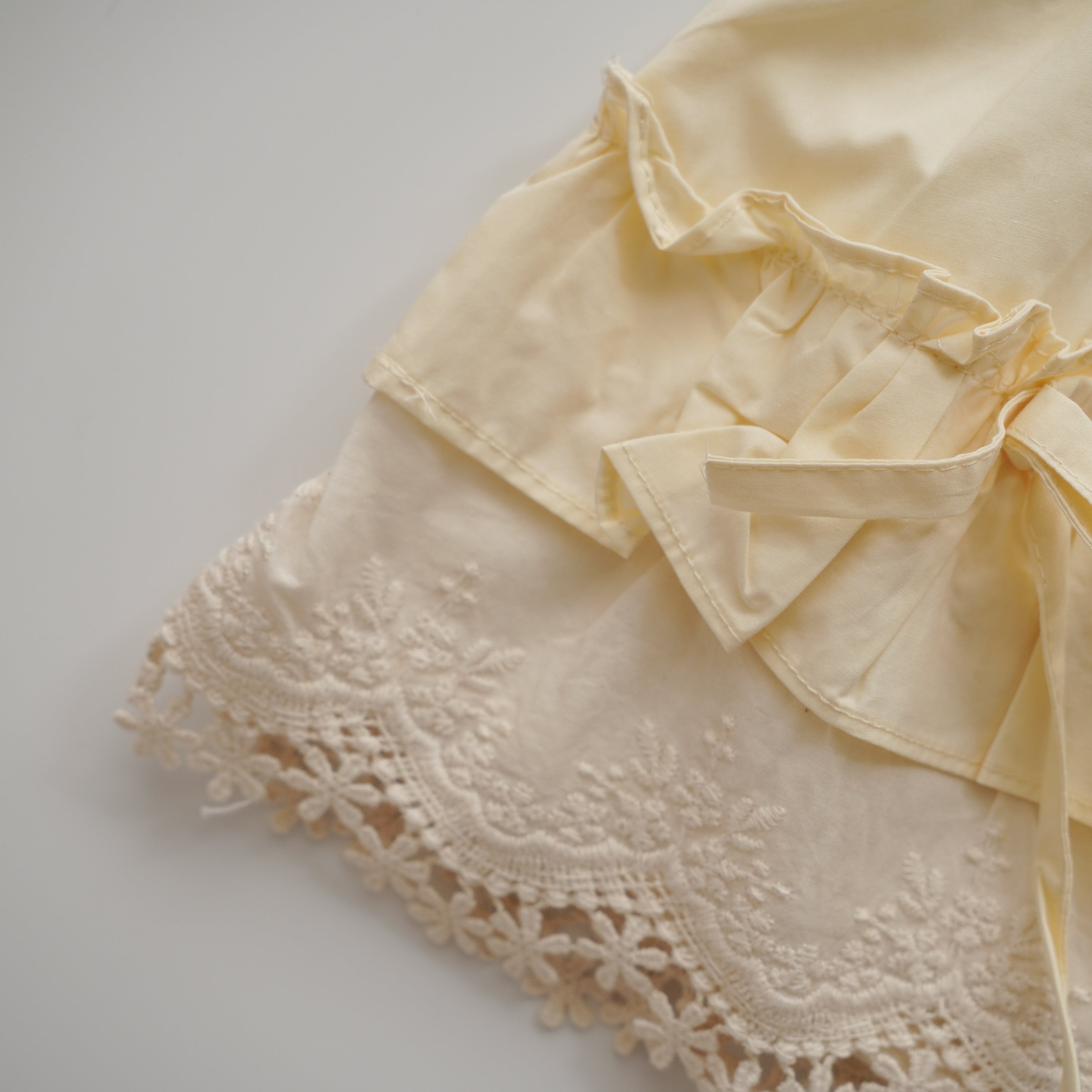 Knitted Sleeveless Top & Layered Skirt-Pants Set