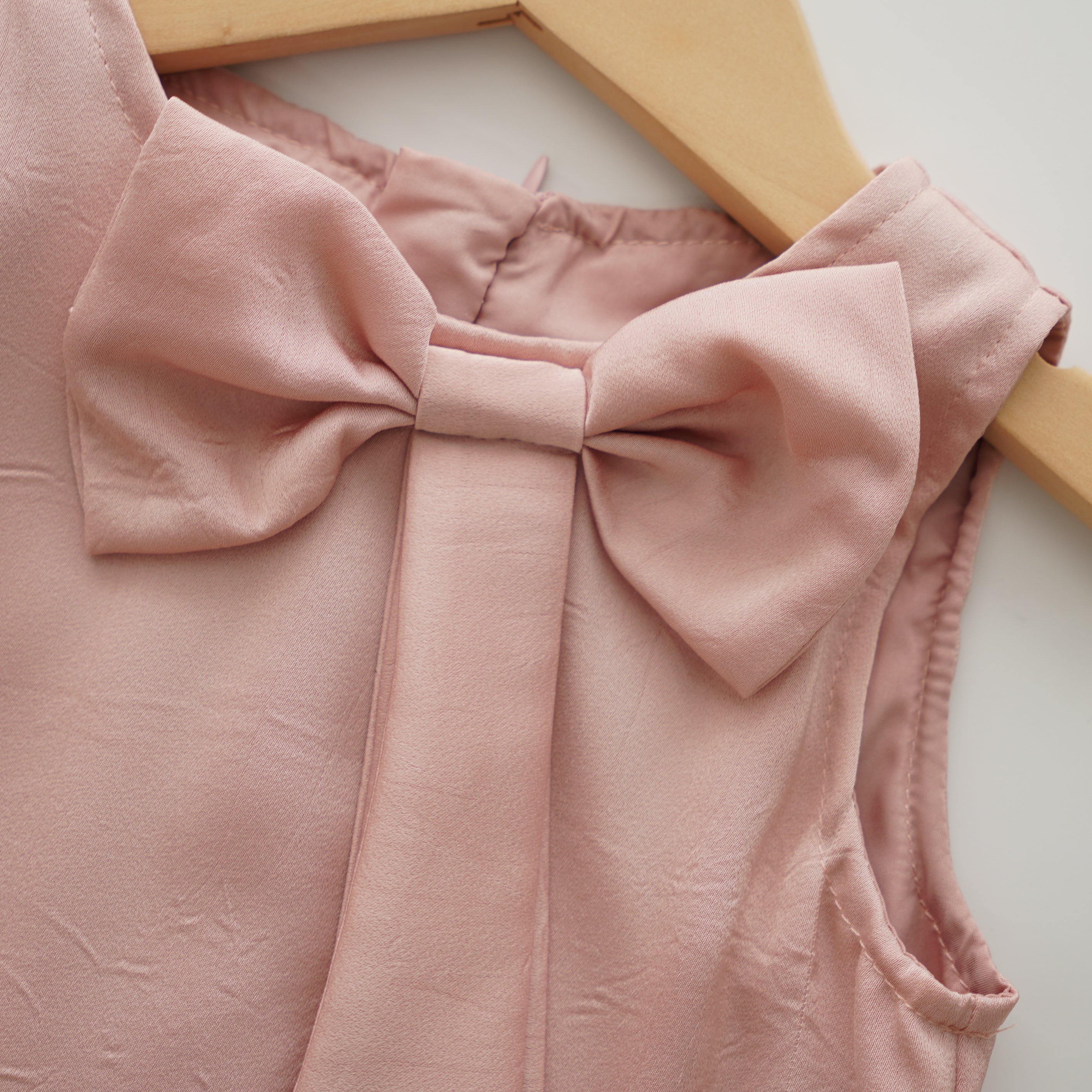 Elegant Ribbon Layer Dress