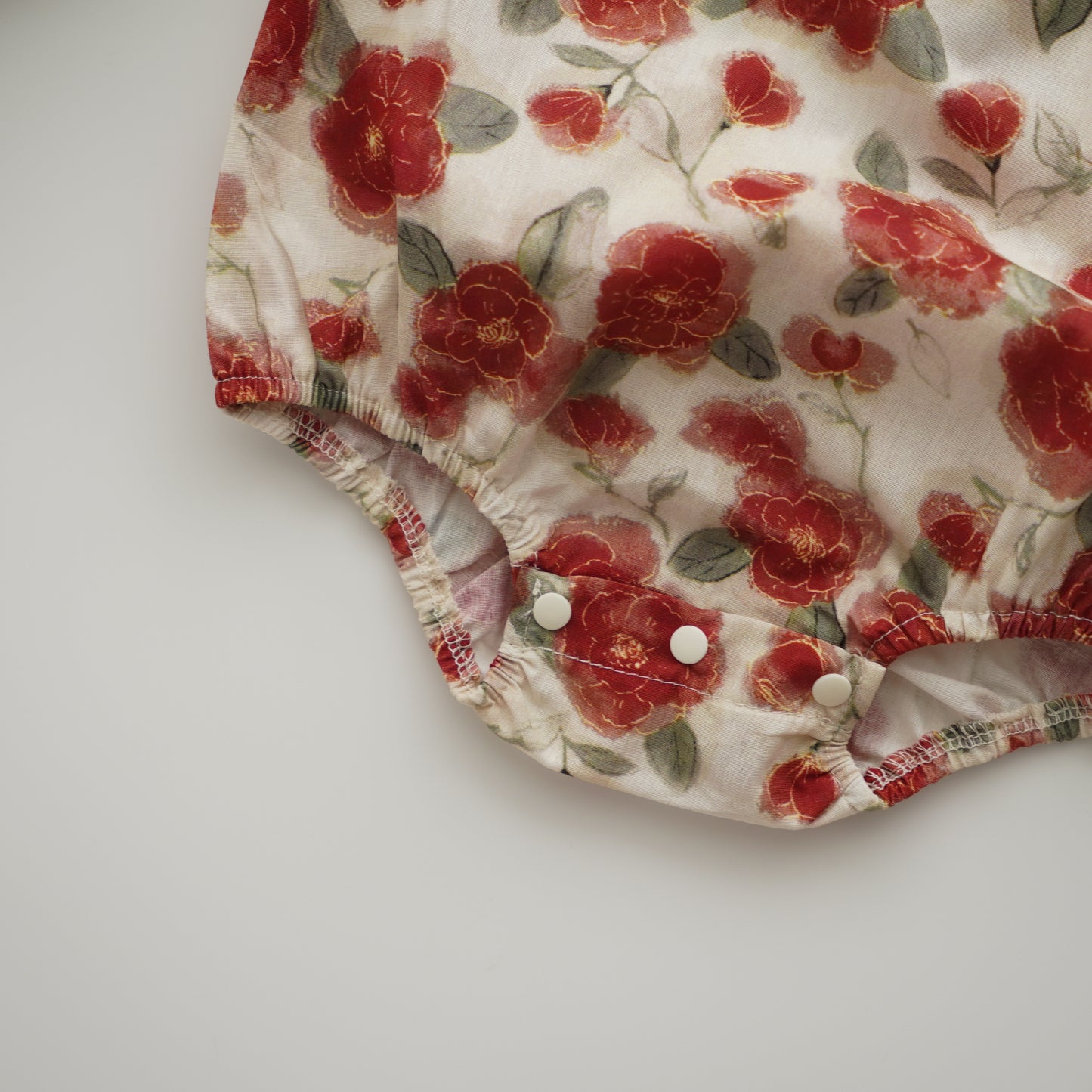 Sleeveless Rose Cheongsam