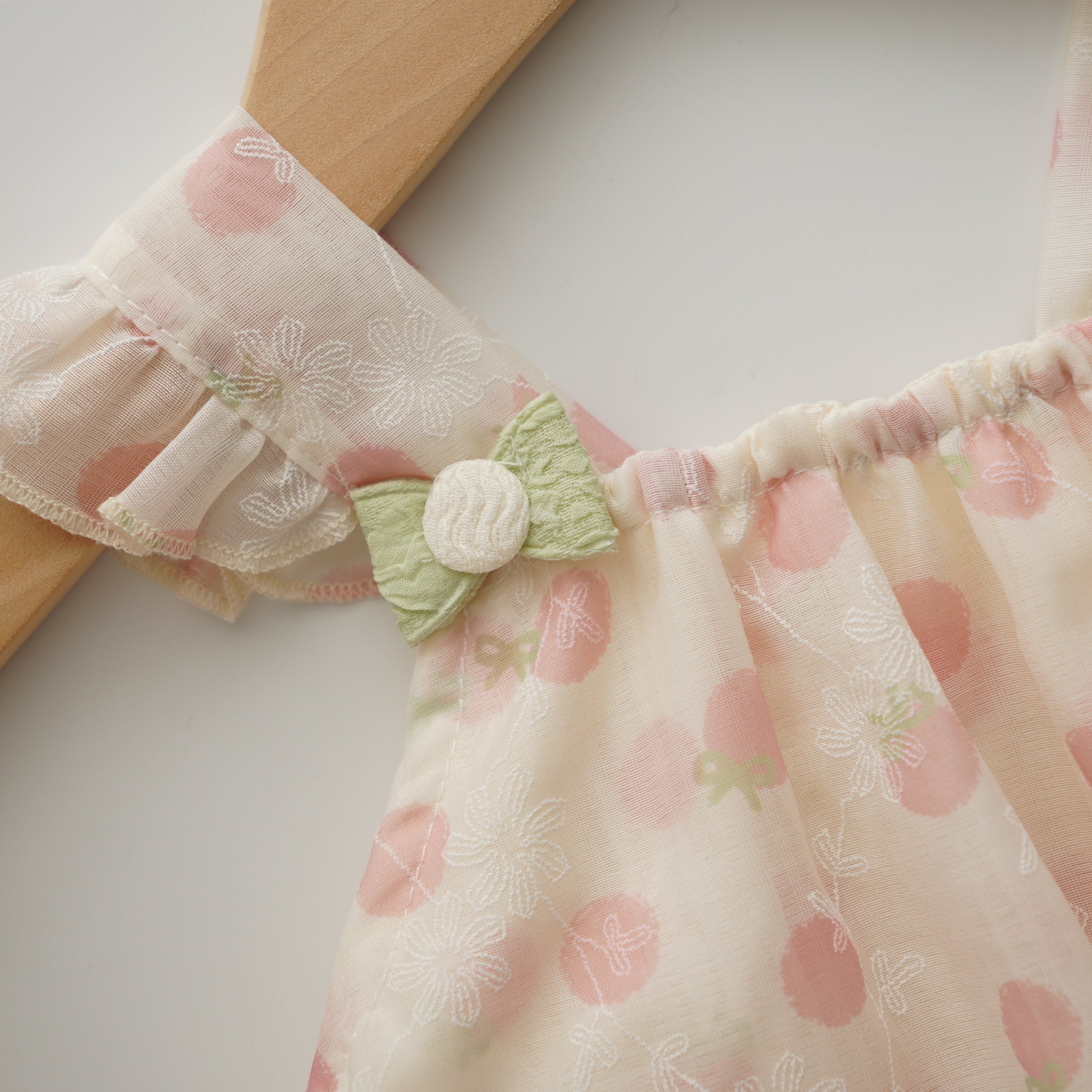 Ribbon & Flower Design Casual Romper (Size 73)