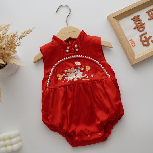 Traditional Chinese Red Cheongsam