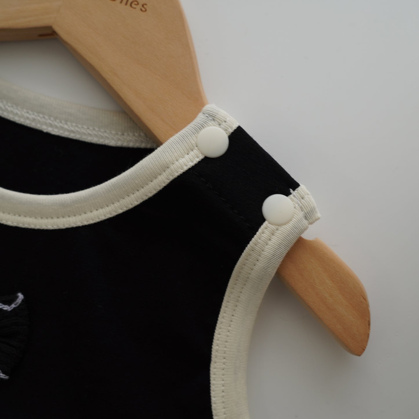 Basic Sleeveless Black Dress