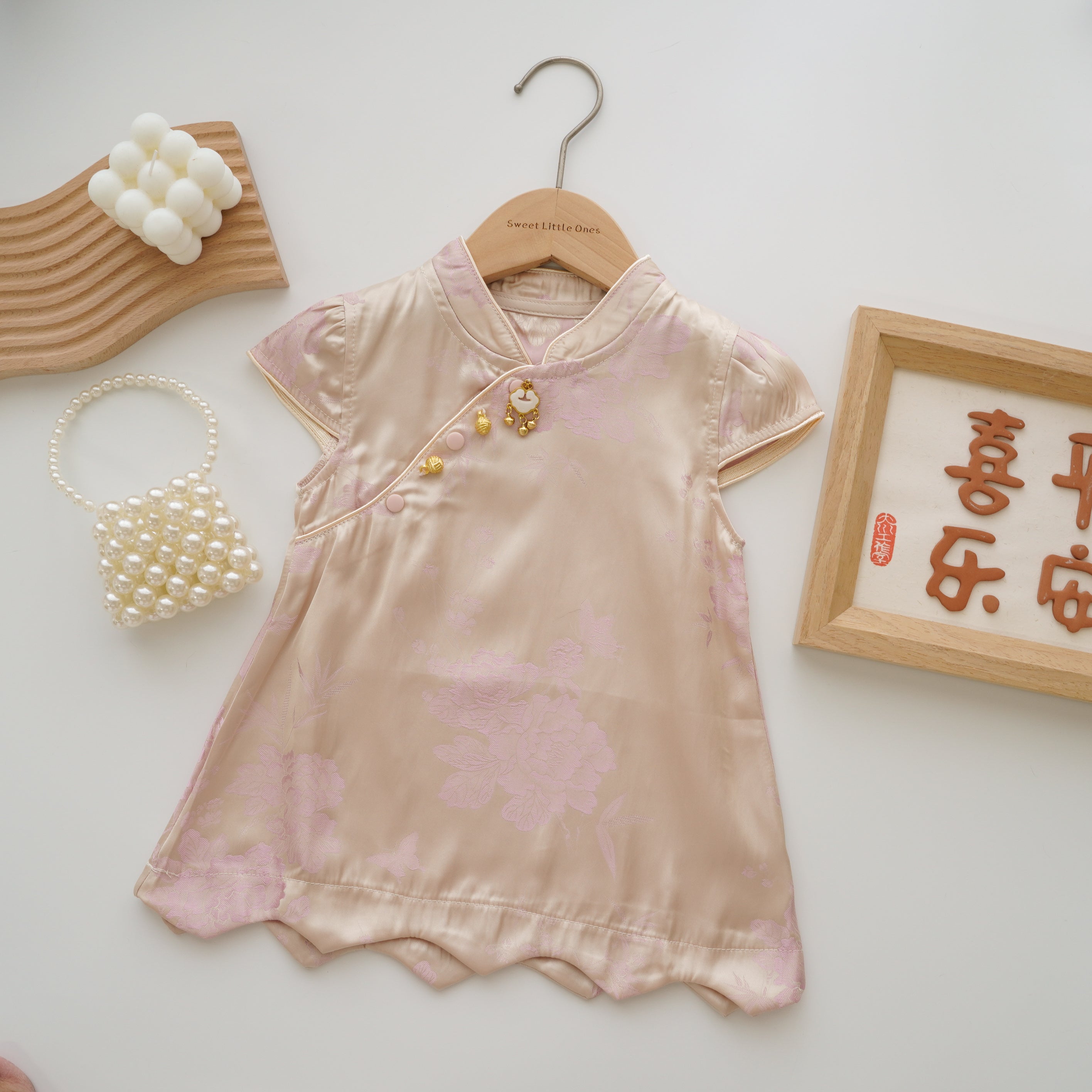 Chinese Silky Floral Sister Matching