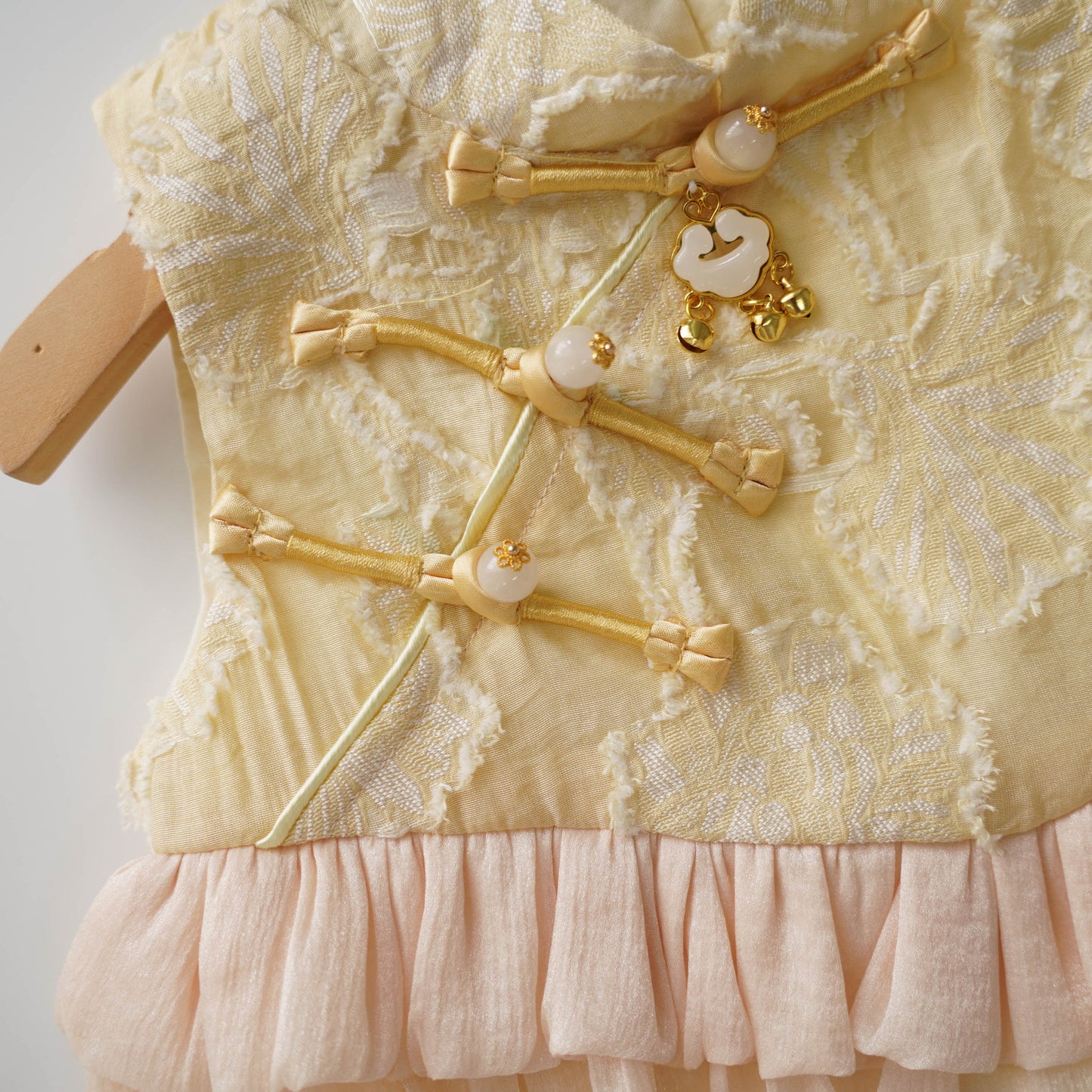 Goldish Yellow Loose Cheongsam Dress (Size 73&90)