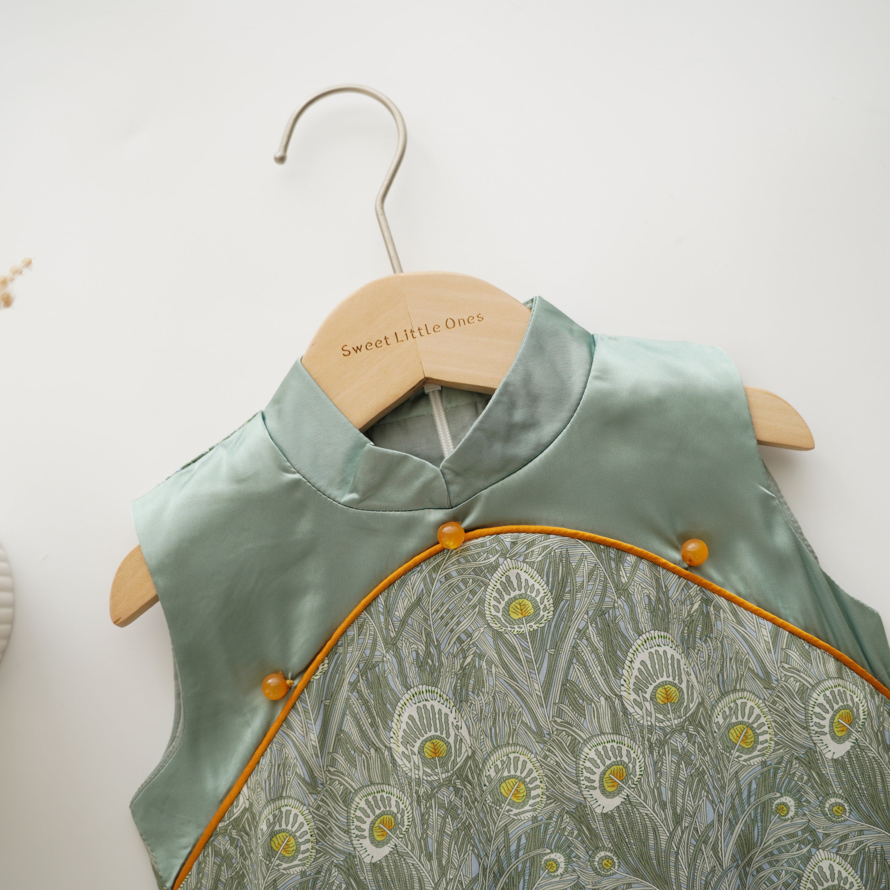 Designed Chinese Sister Brother Matching