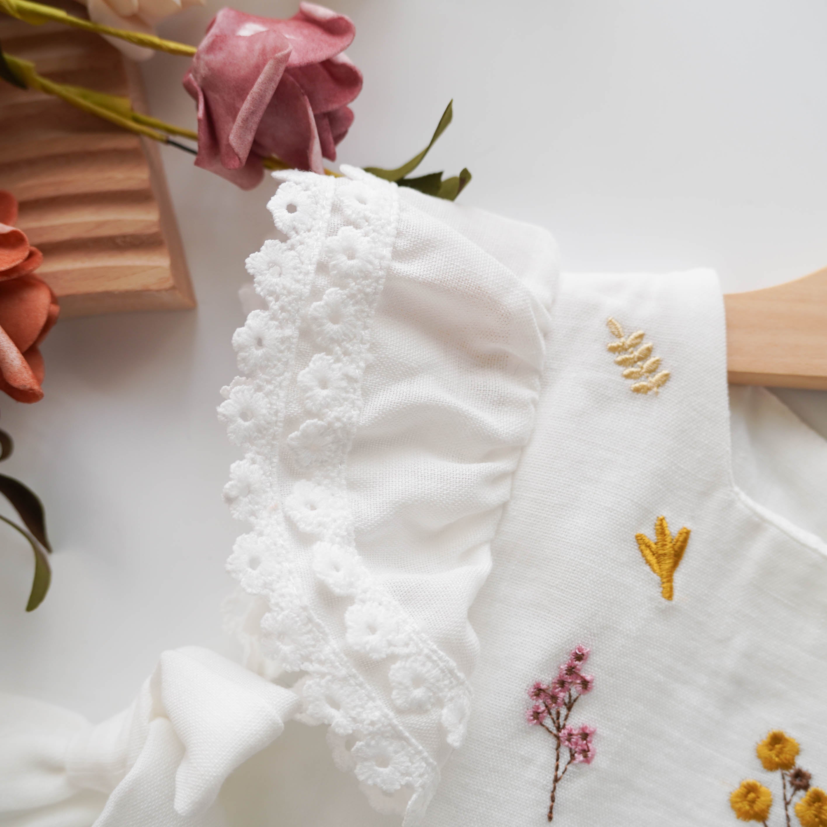 Embroidery White Daily Dress