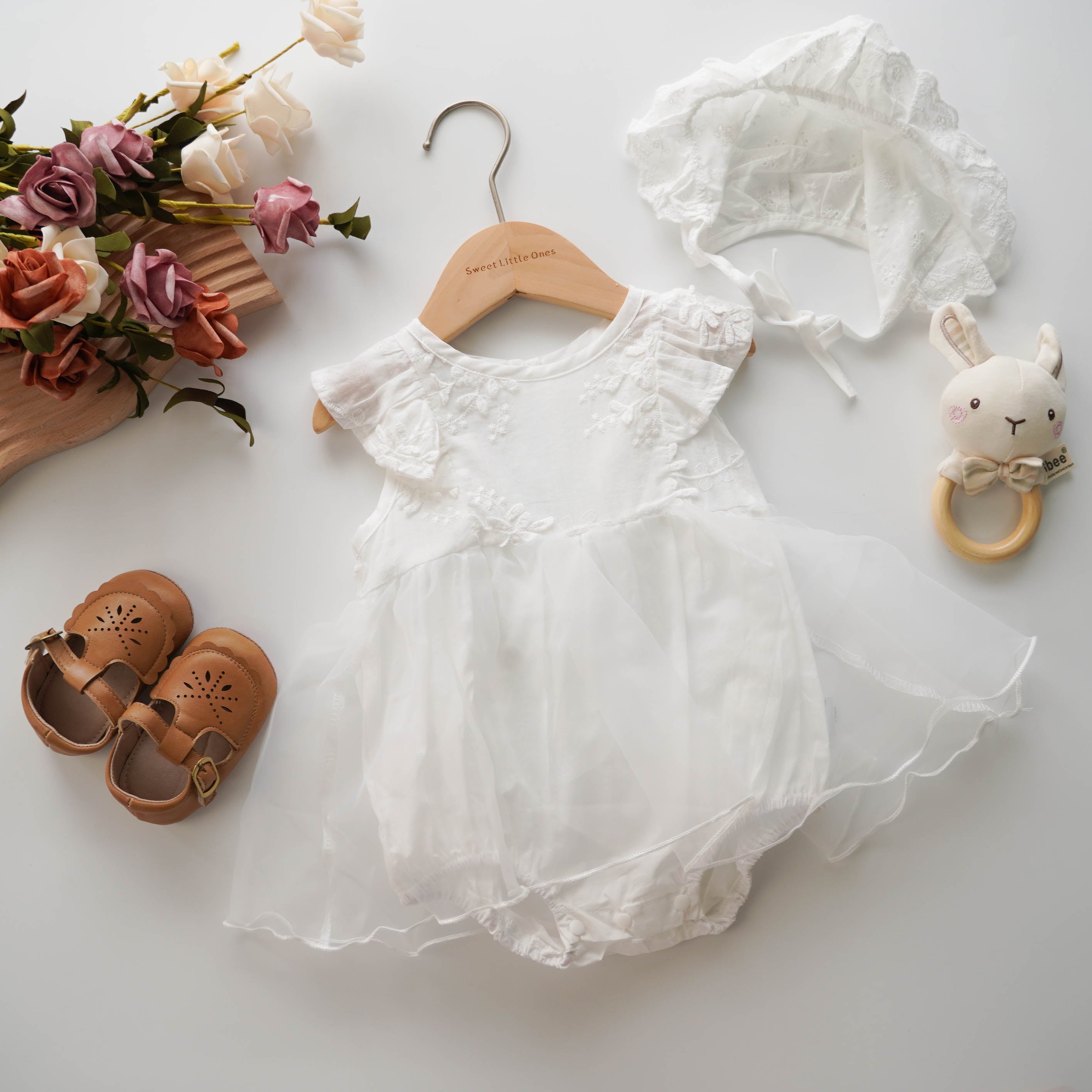 Simple Daily White Romper with Hat