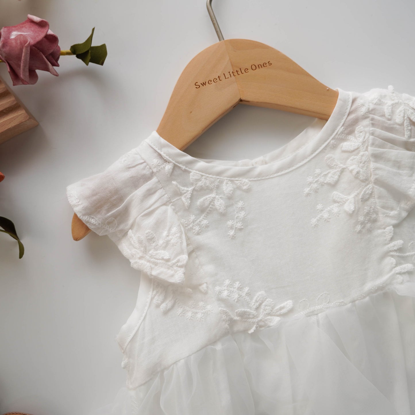 Simple Daily White Romper with Hat