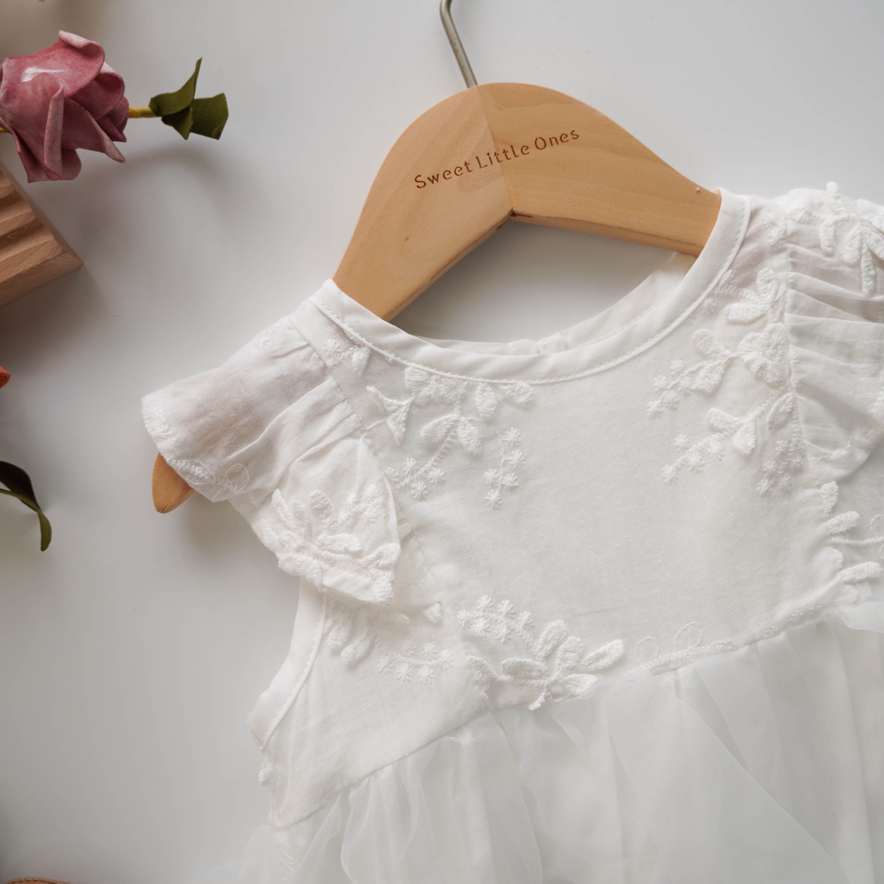 Simple Daily White Romper with Hat