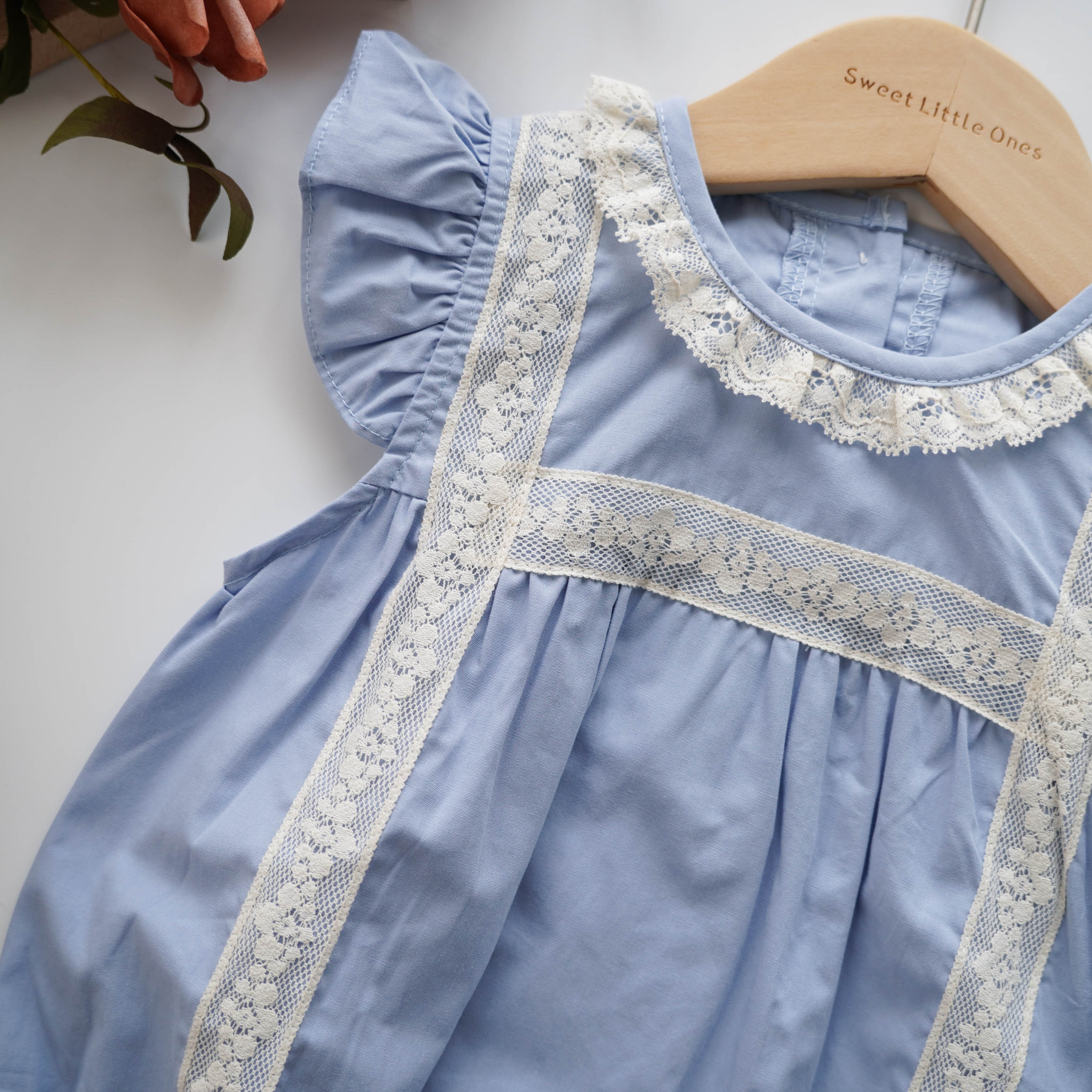 Ruffled Sleeves Baby Blue Romper with Hat