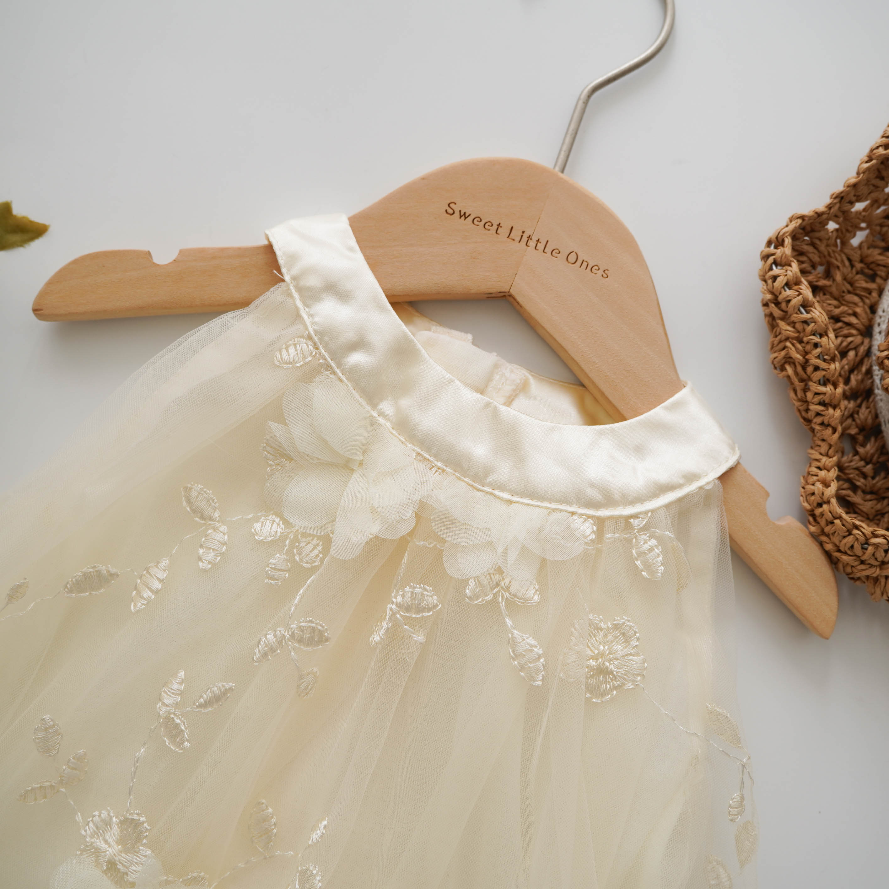 Details Embroidery Halter Dress