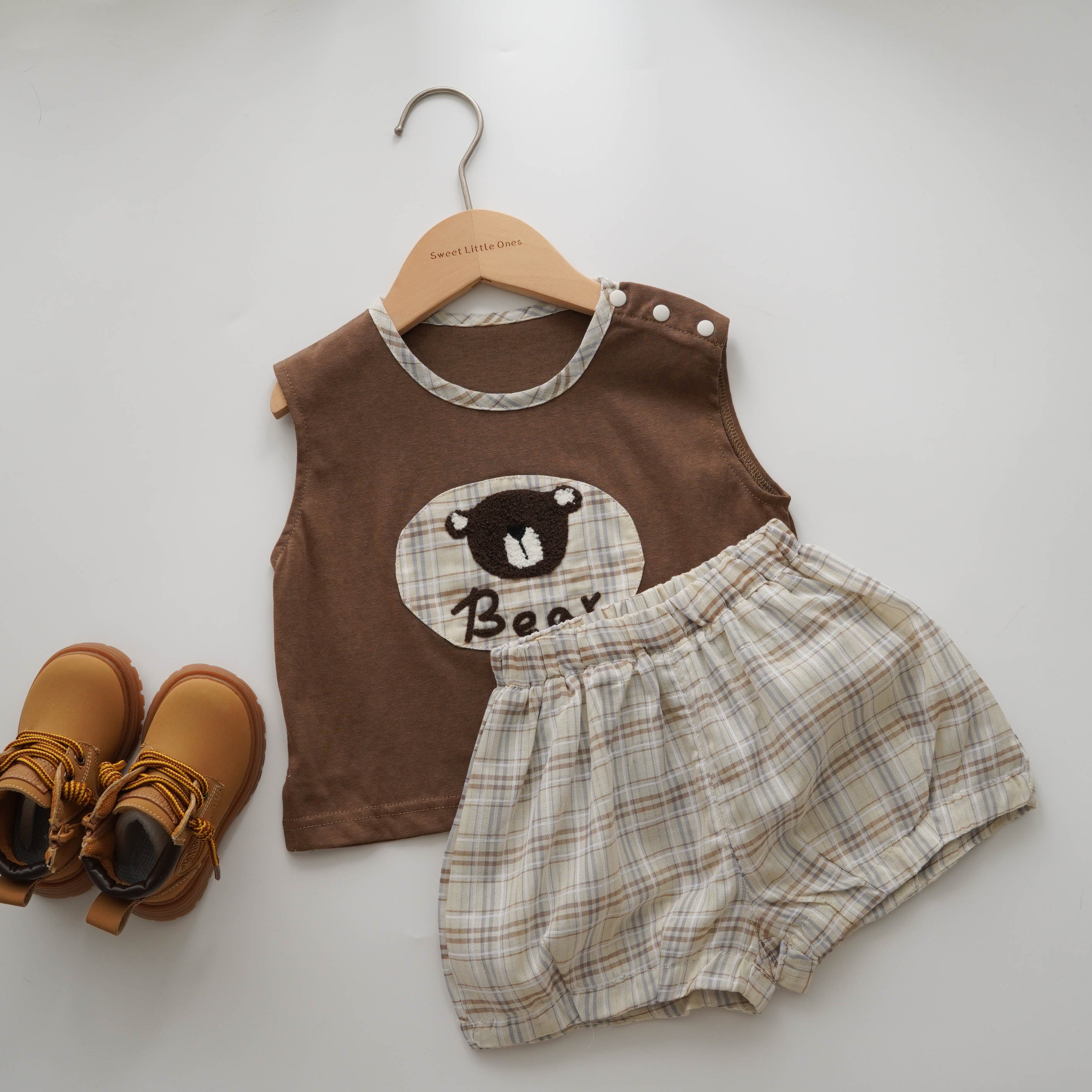 Bear Top & Casual Pants Set