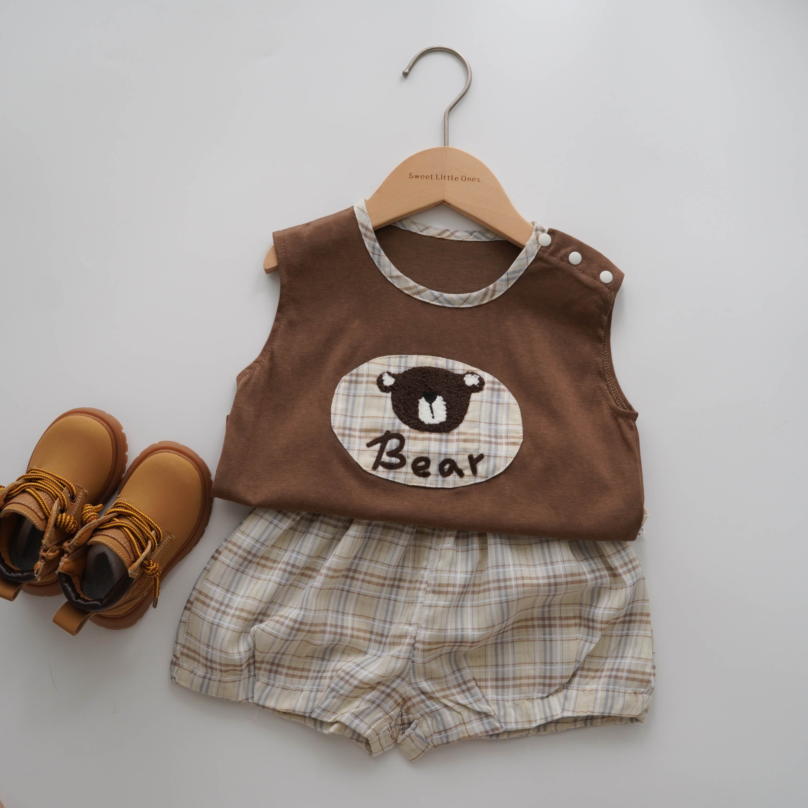 Bear Top & Casual Pants Set