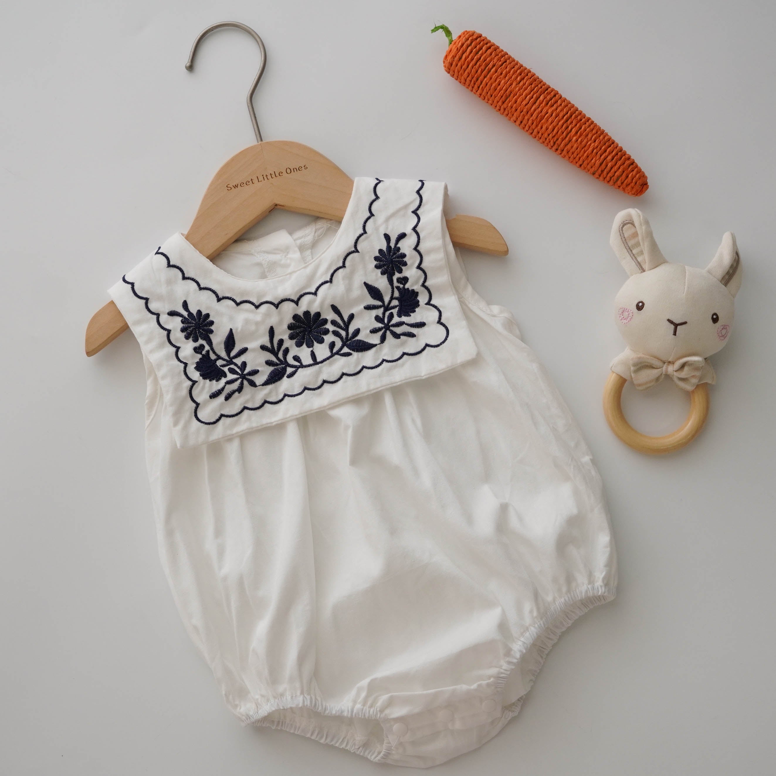 Embroidery Classic Plain Romper (Size 80 & 90)