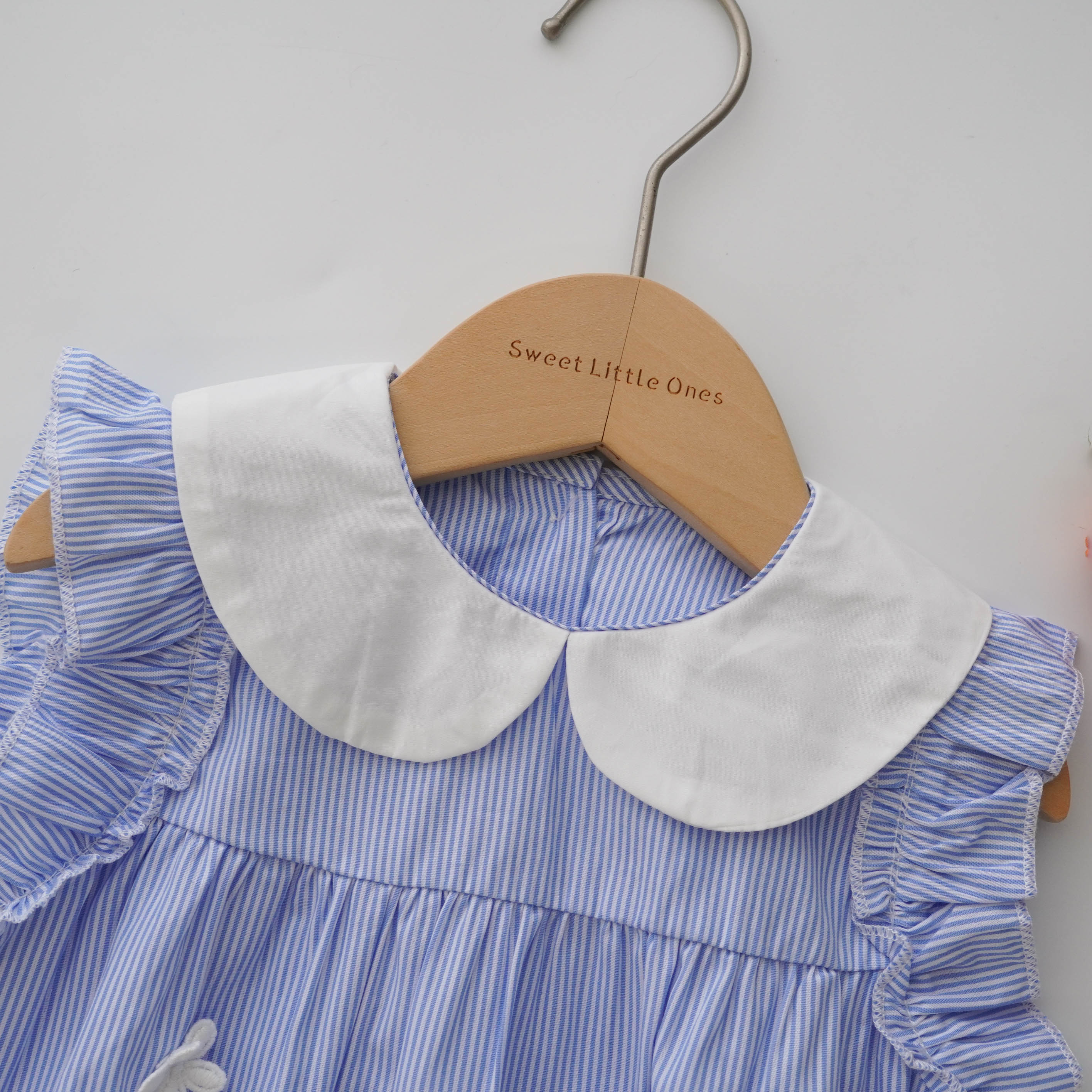Ruffled Sleeves Flower Romper in Blue