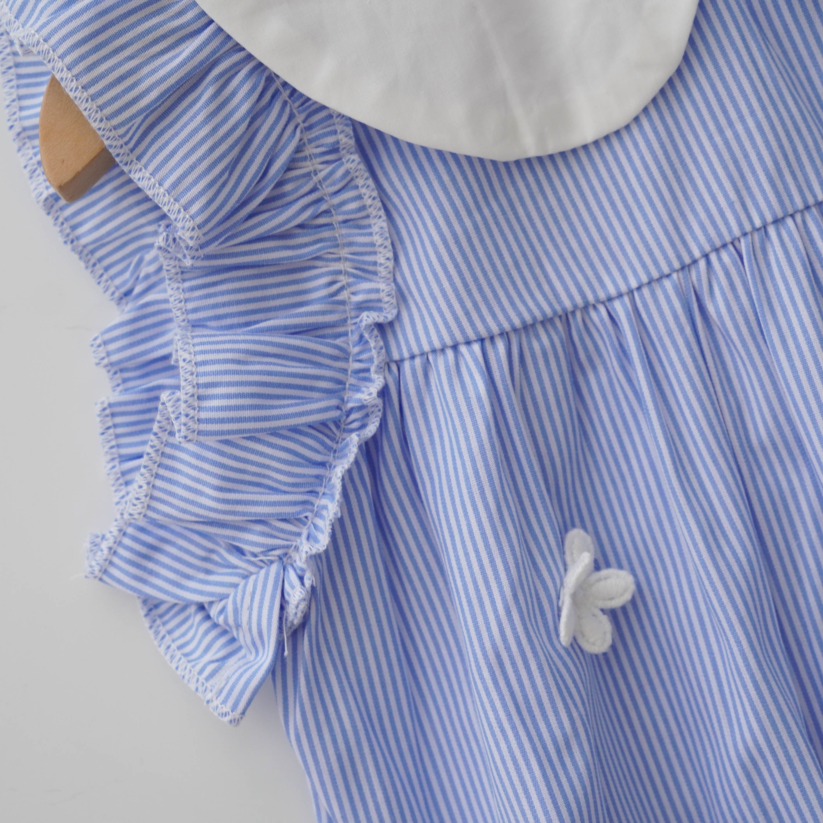 Ruffled Sleeves Flower Romper in Blue