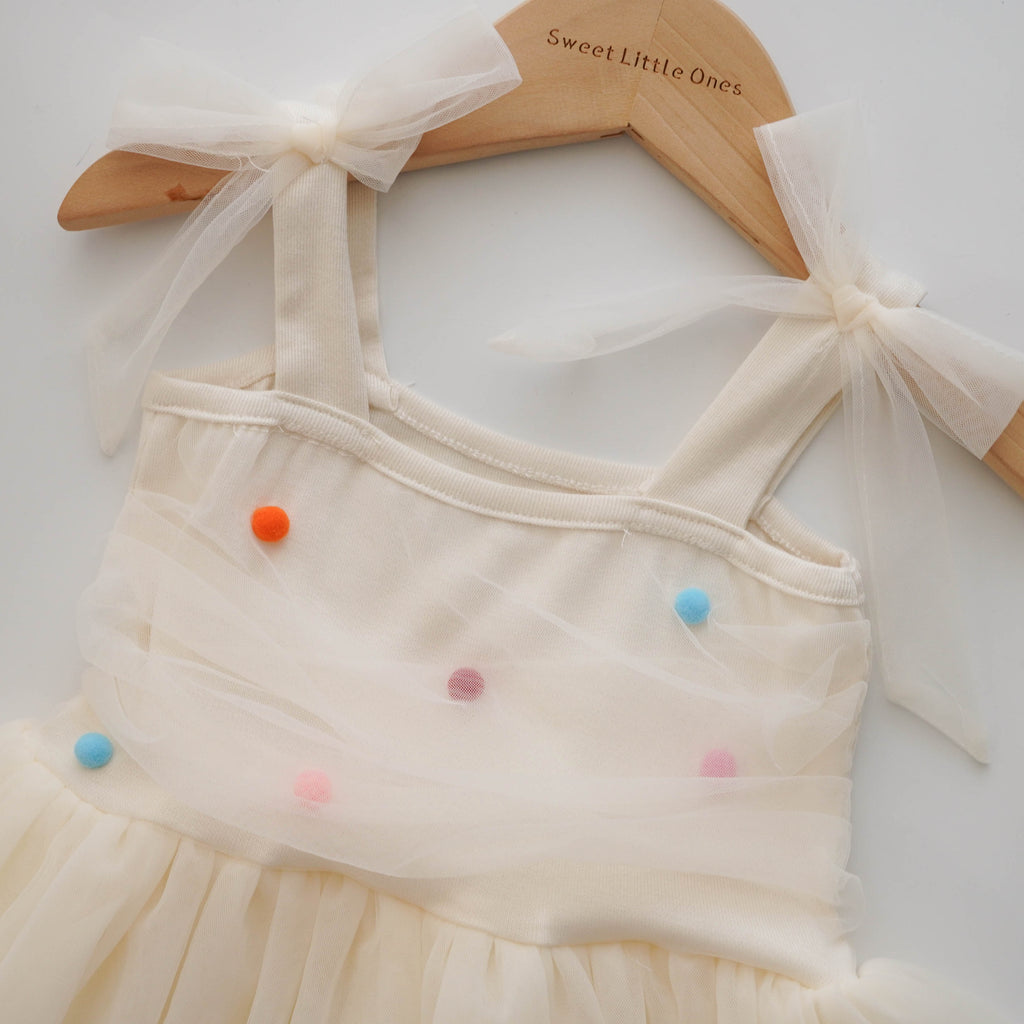 Princess Color Design Dress with Hair Clip (Size 90)