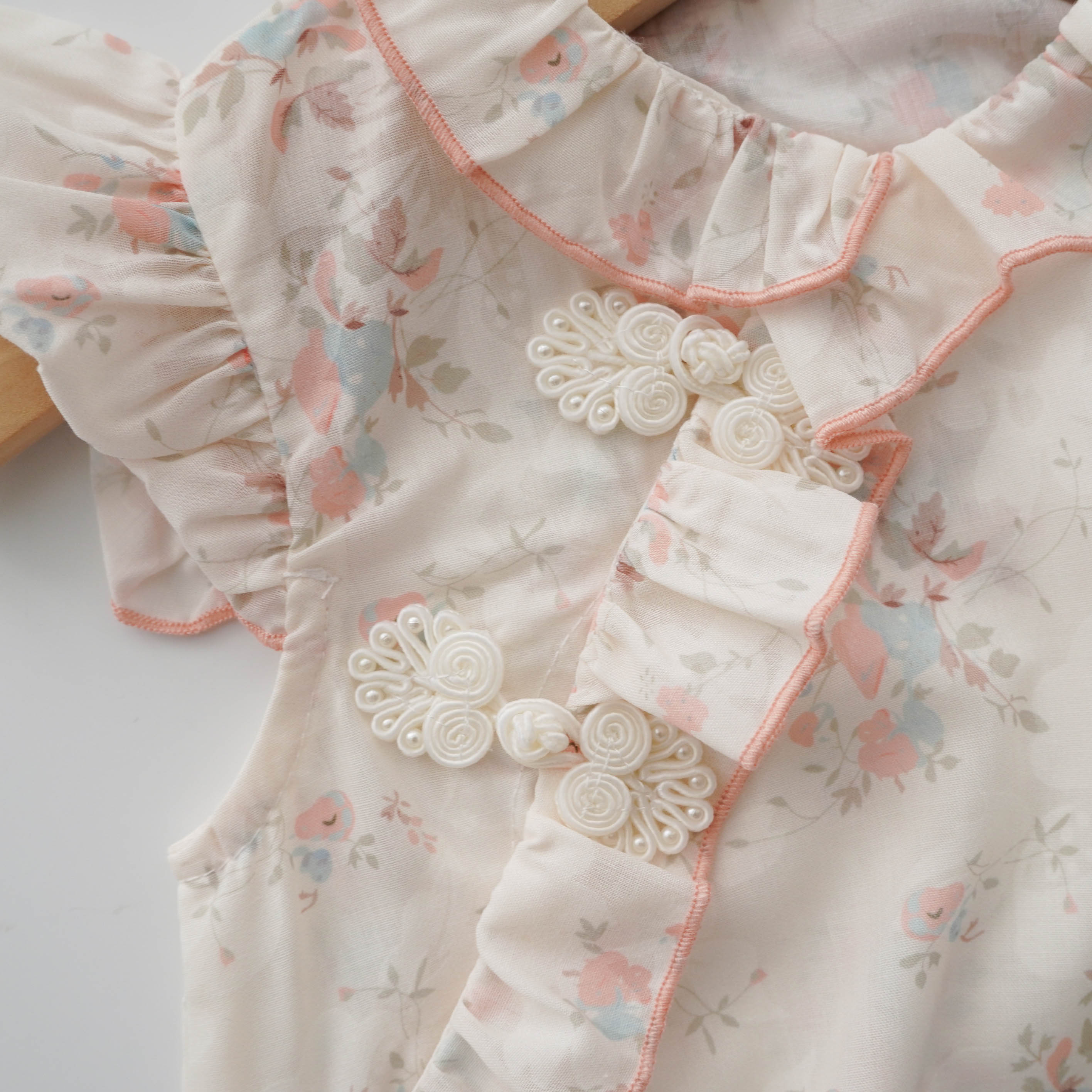 Floral Color Cheongsam with Hairband