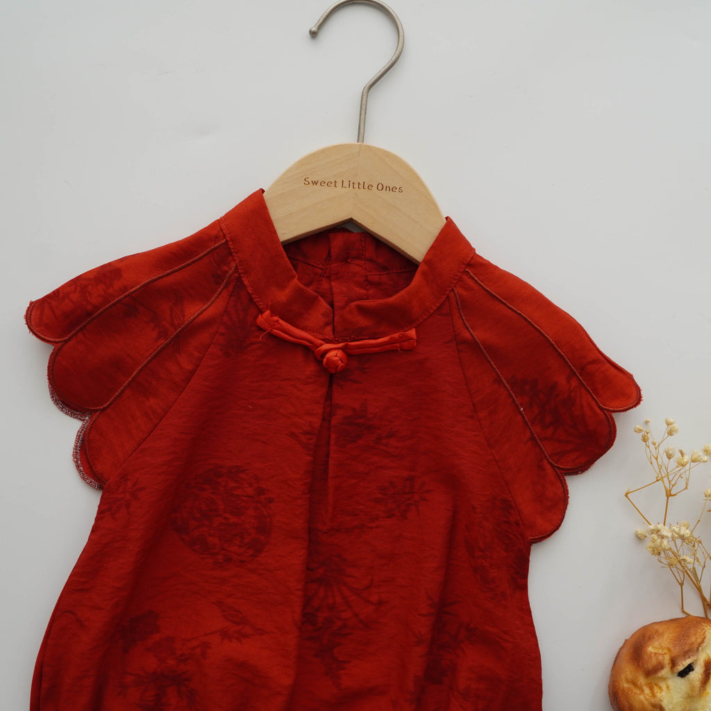 Chinese Classic Red Cheongsam