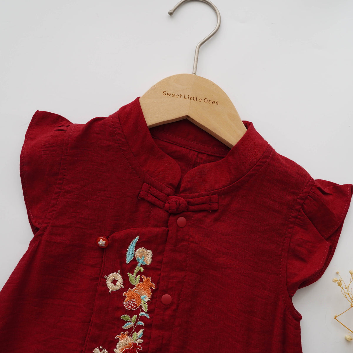 Classy Embroidery Ruffled Cheongsam