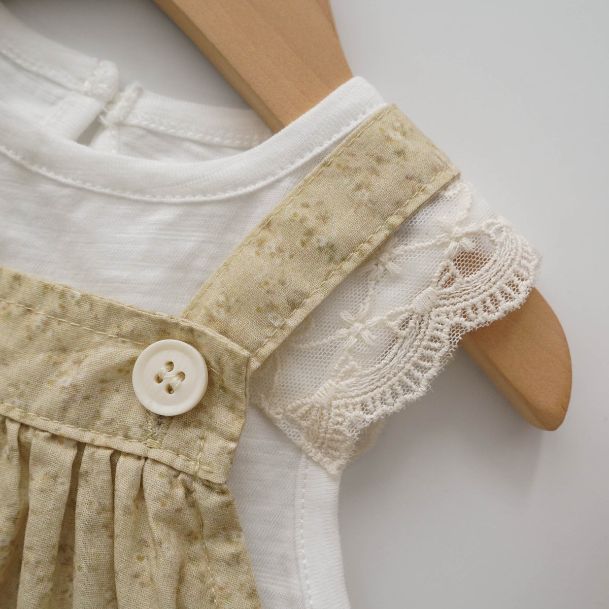 Daily Floral Summer Sling Set
