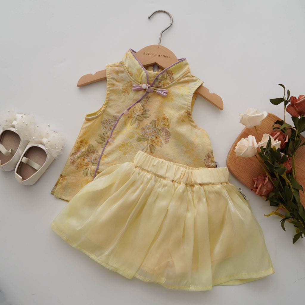 Goldish Baby Girl Chinese Set
