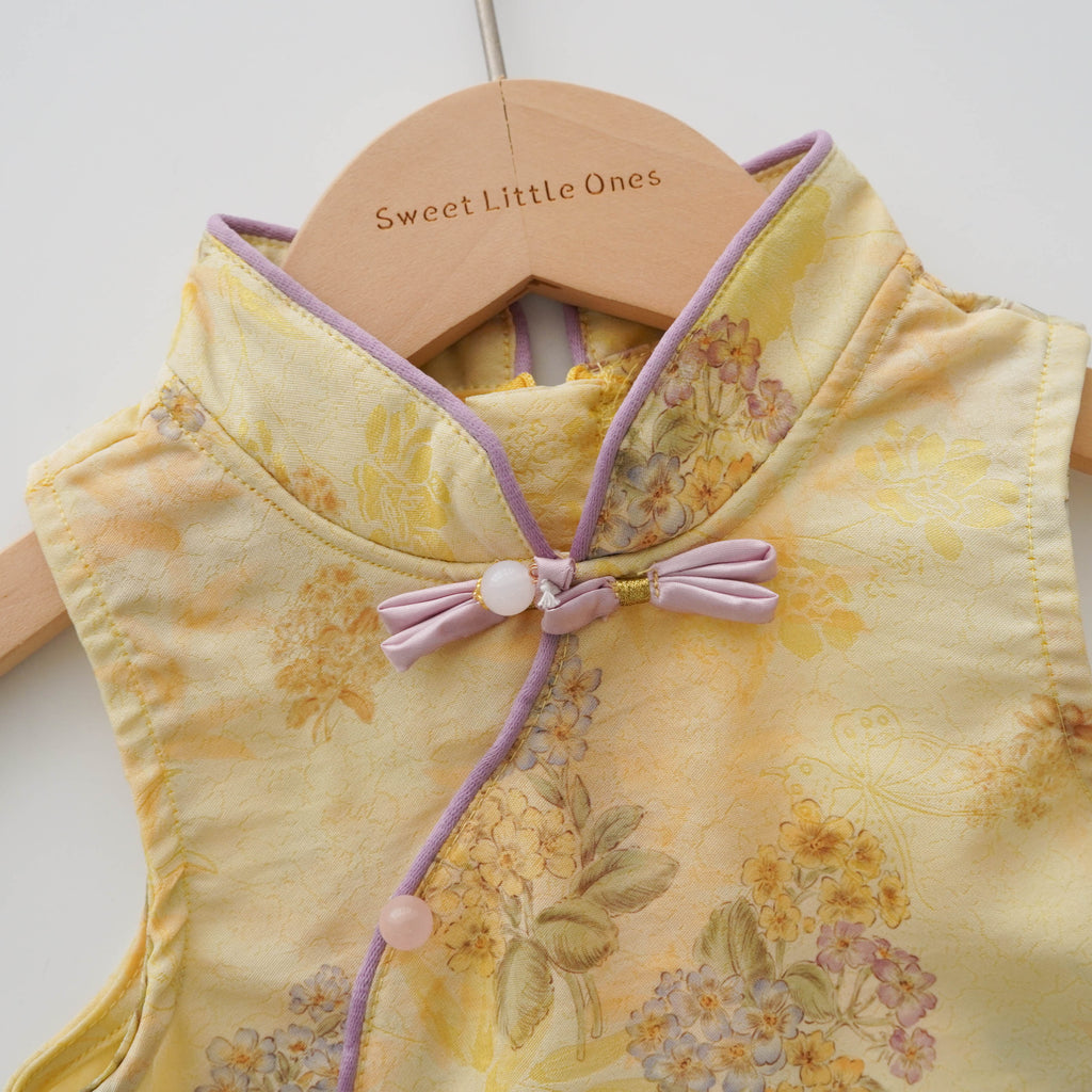 Goldish Baby Girl Chinese Set